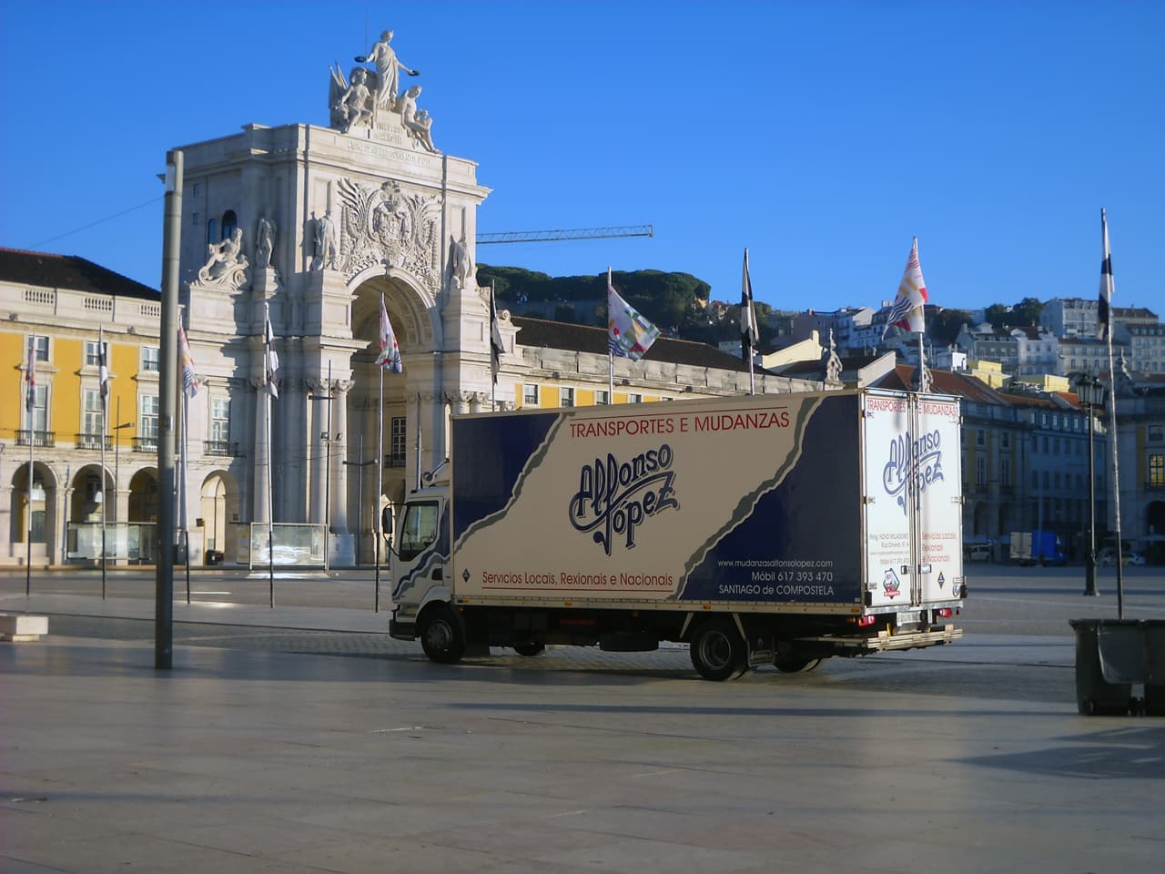 Equipo de mudanzas en Santiago de Compostela